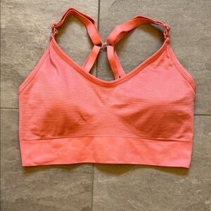 NWOT Diadora Seamless Coral Sports Bra